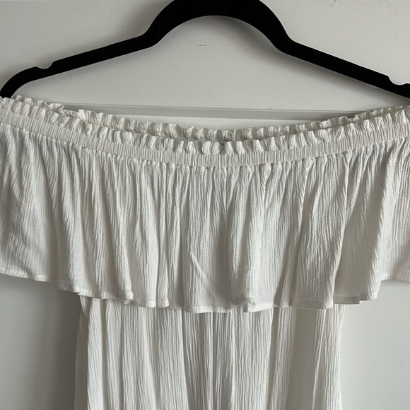 EXPRESS | Off The Shoulder Blouse - Picture 2 of 5